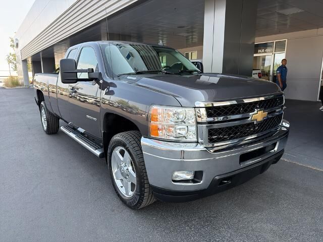 2011 Chevrolet Silverado 2500HD LT — photo 1 of 13