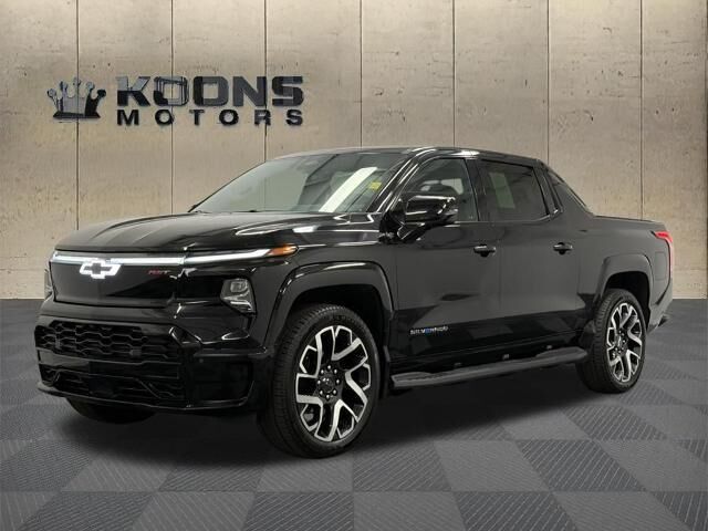 2025 Chevrolet Silverado EV RST — photo 1 of 13