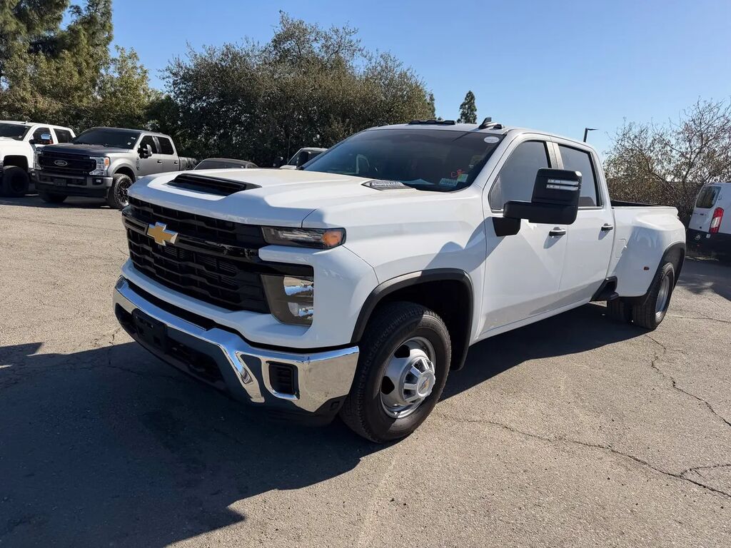 2025 Chevrolet Silverado 3500HD Work Truck — photo 1 of 12