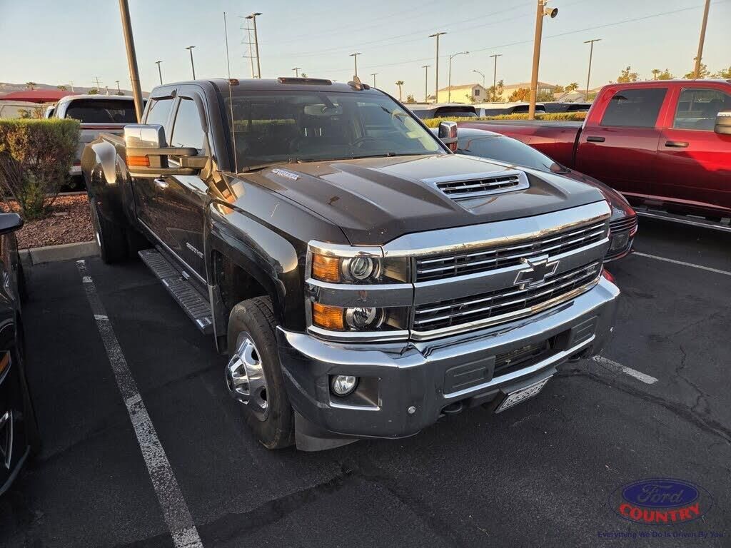 2017 Chevrolet Silverado 3500HD LTZ — photo 1 of 1
