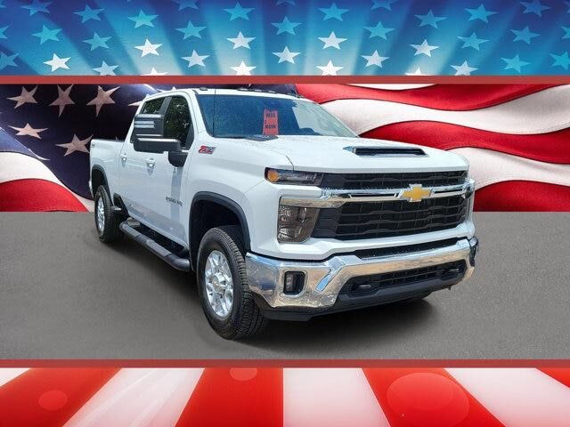 2025 Chevrolet Silverado 2500HD LT — photo 1 of 39