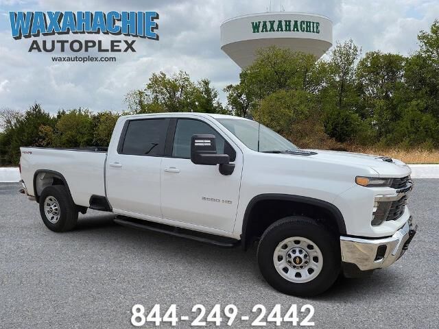 2025 Chevrolet Silverado 2500HD LT — photo 1 of 13
