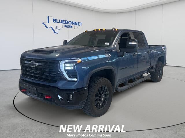 2026 Chevrolet Silverado 2500HD LT — photo 1 of 39