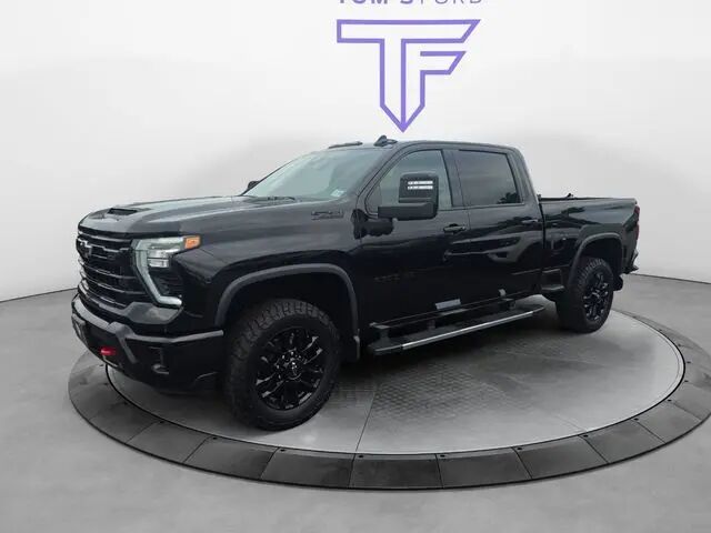 2025 Chevrolet Silverado 2500HD LTZ — photo 1 of 12