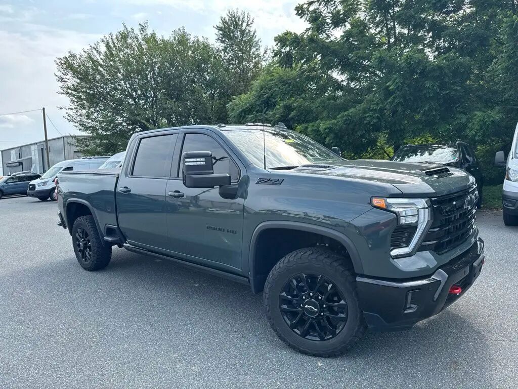 2025 Chevrolet Silverado 2500HD LTZ — photo 1 of 26
