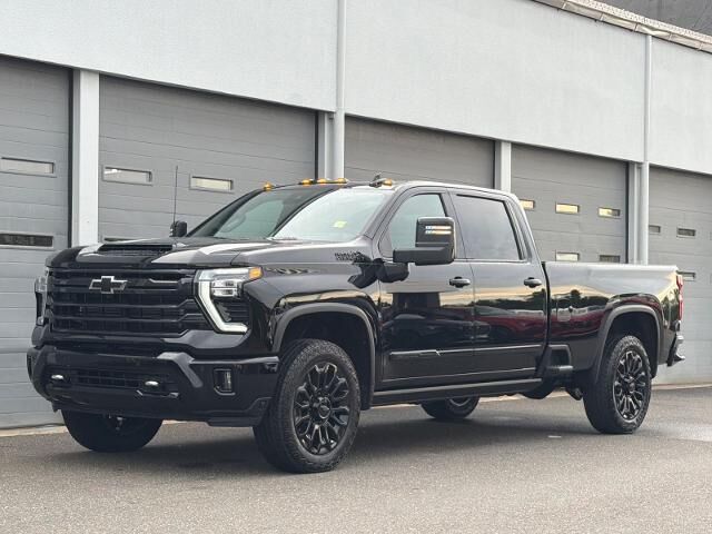 2026 Chevrolet Silverado 2500HD High Country — photo 1 of 13
