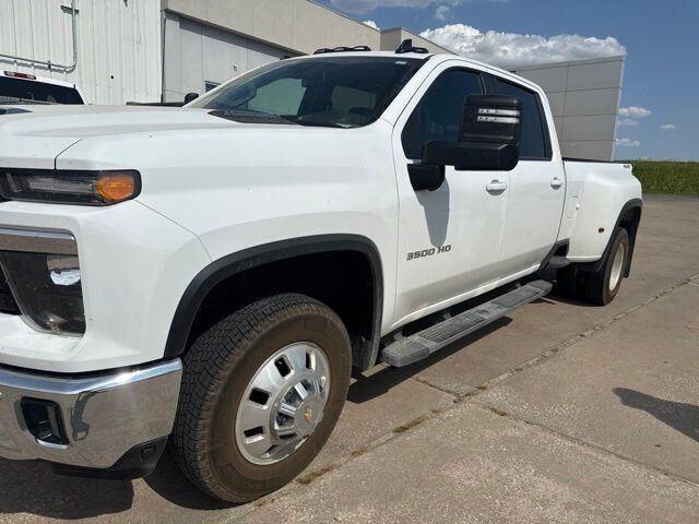 2026 Chevrolet Silverado 3500HD LT — photo 1 of 39