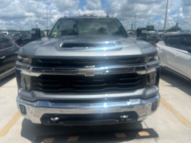 2025 Chevrolet Silverado 3500HD LT