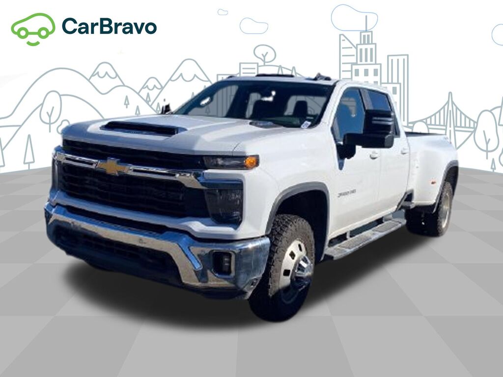 2025 Chevrolet Silverado 3500HD LT DRW — photo 1 of 7