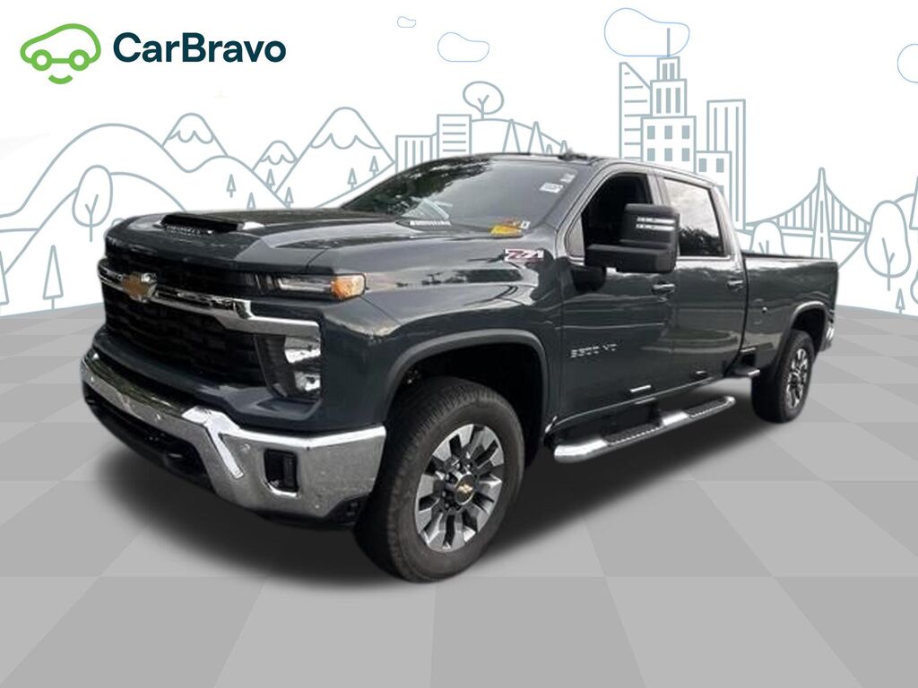 2025 Chevrolet Silverado 3500HD LT — photo 1 of 6