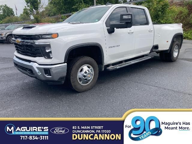 2026 Chevrolet Silverado 3500HD LT
