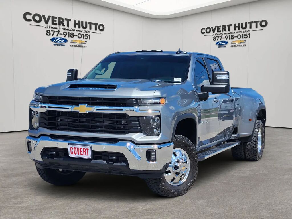 2026 Chevrolet Silverado 3500HD LT — photo 1 of 13