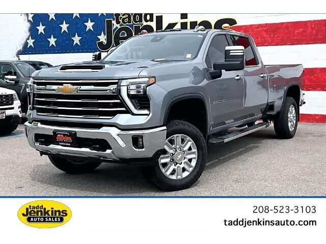 2025 Chevrolet Silverado 3500HD LTZ — photo 1 of 12