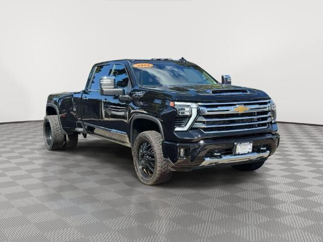 2025 Chevrolet Silverado 3500HD High Country