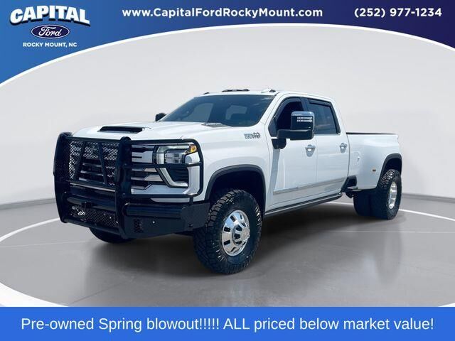 2025 Chevrolet Silverado 3500HD High Country — photo 1 of 13