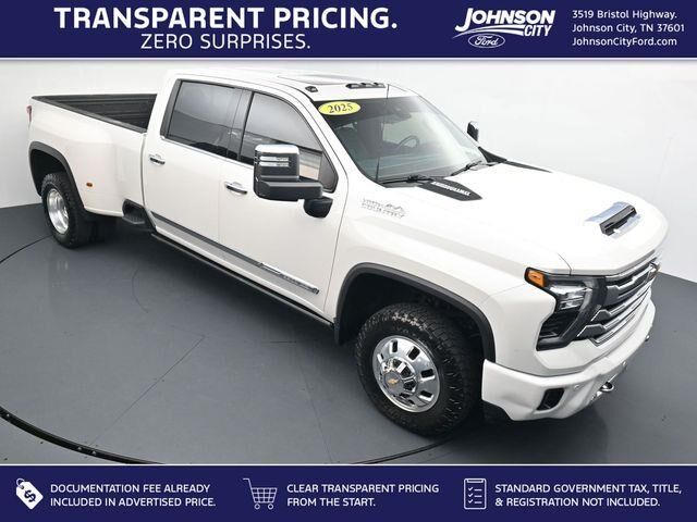 2025 Chevrolet Silverado 3500HD High Country