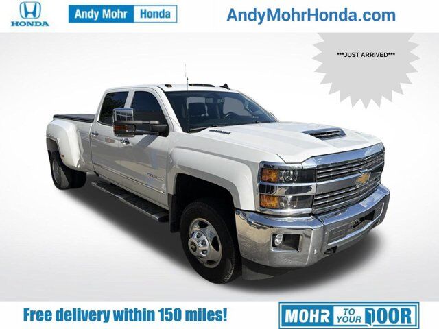2019 Chevrolet Silverado 3500HD LTZ — photo 1 of 4