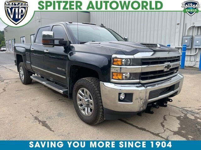 2019 Chevrolet Silverado 3500HD LTZ — photo 1 of 13