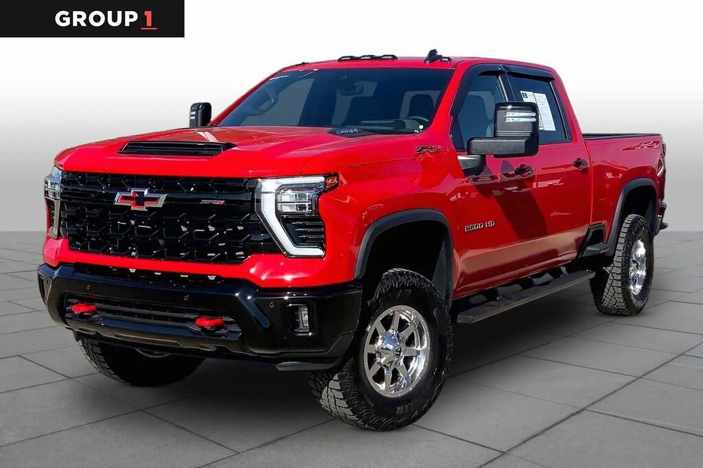 2025 Chevrolet Silverado 2500HD ZR2 — photo 1 of 12