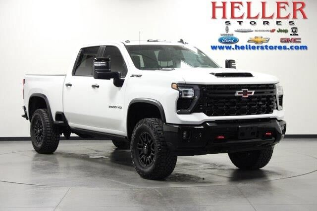 2025 Chevrolet Silverado 2500HD ZR2 — photo 1 of 13