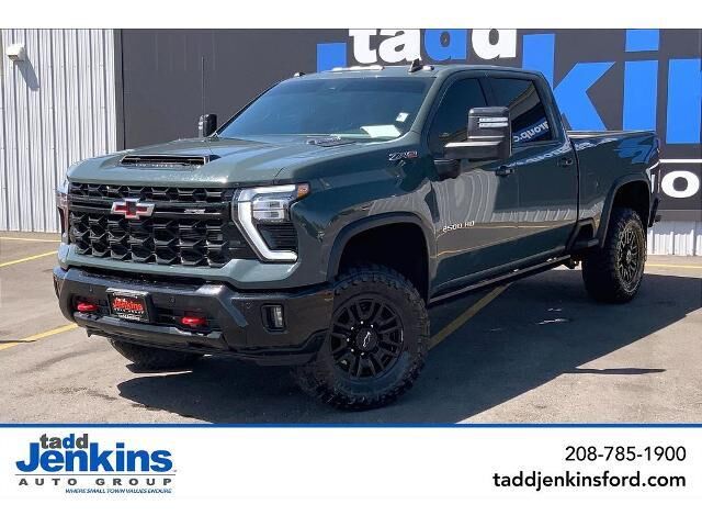 2025 Chevrolet Silverado 2500HD ZR2 — photo 1 of 12
