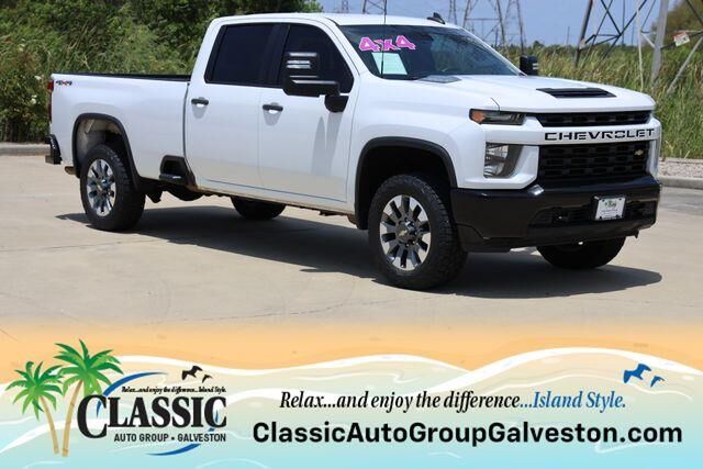 2023 Chevrolet Silverado 2500HD Custom — photo 1 of 13