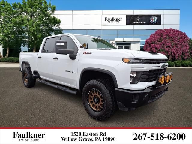 2024 Chevrolet Silverado 2500HD Custom — photo 1 of 13
