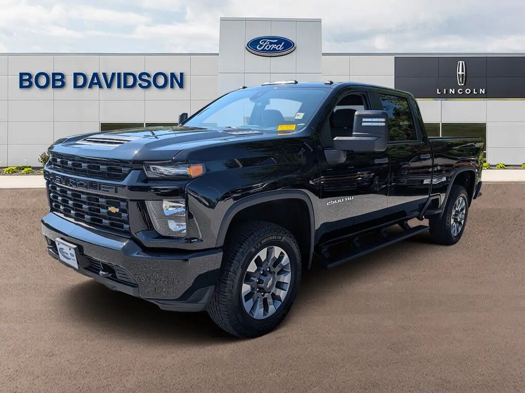 2022 Chevrolet Silverado 2500HD Custom — photo 1 of 27