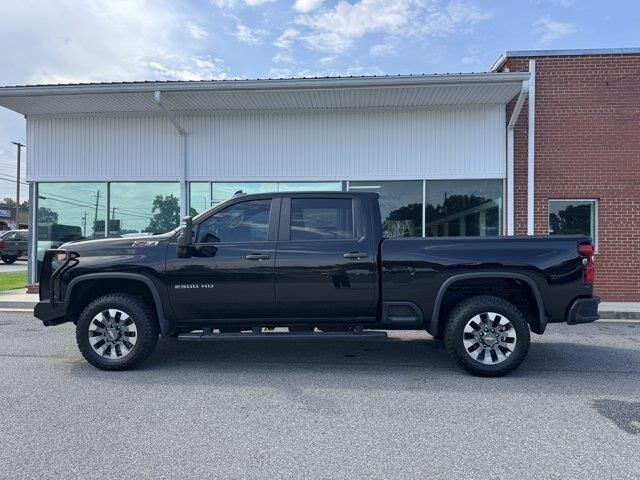 2024 Chevrolet Silverado 2500HD Custom — photo 1 of 26