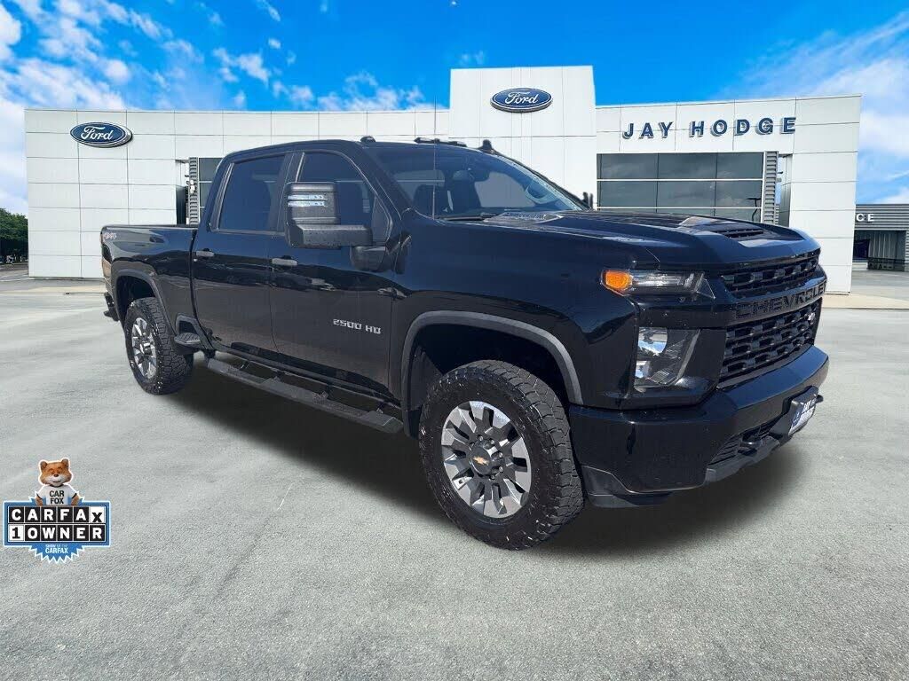 2021 Chevrolet Silverado 2500HD Custom — photo 1 of 1