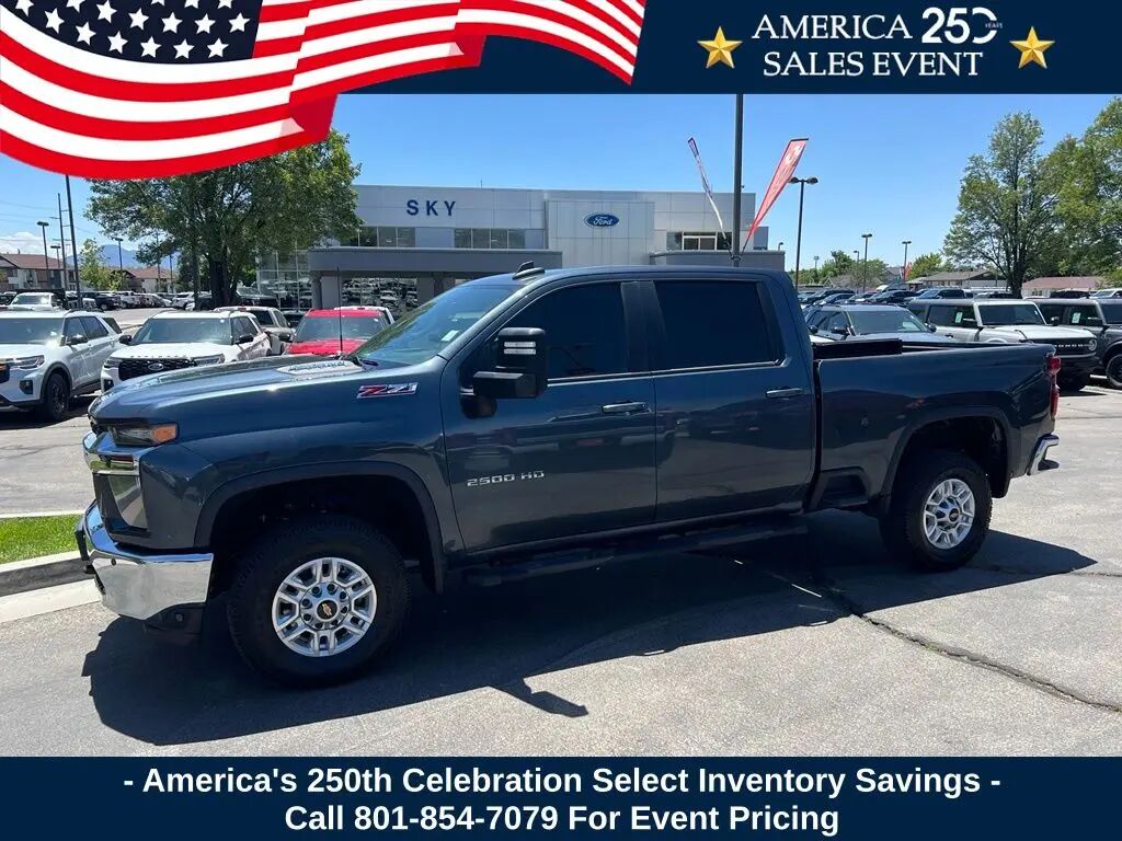 2020 Chevrolet Silverado 2500HD LT — photo 1 of 13