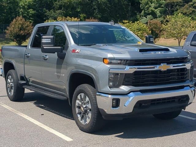2024 Chevrolet Silverado 2500HD LT — photo 1 of 6
