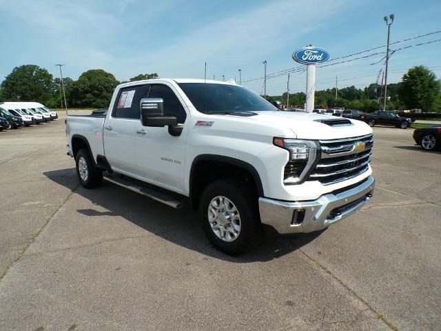2024 Chevrolet Silverado 2500HD LTZ — photo 1 of 26