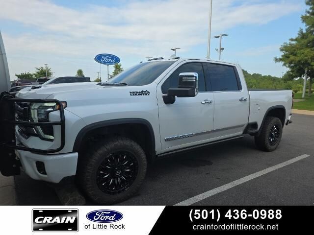 2024 Chevrolet Silverado 2500HD High Country — photo 1 of 26
