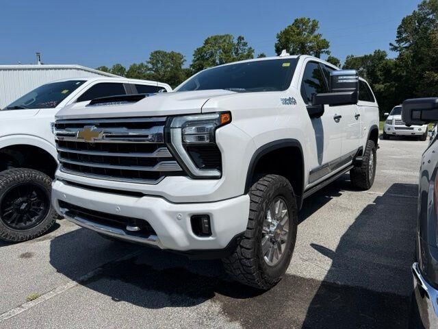 2024 Chevrolet Silverado 2500HD High Country — photo 1 of 39