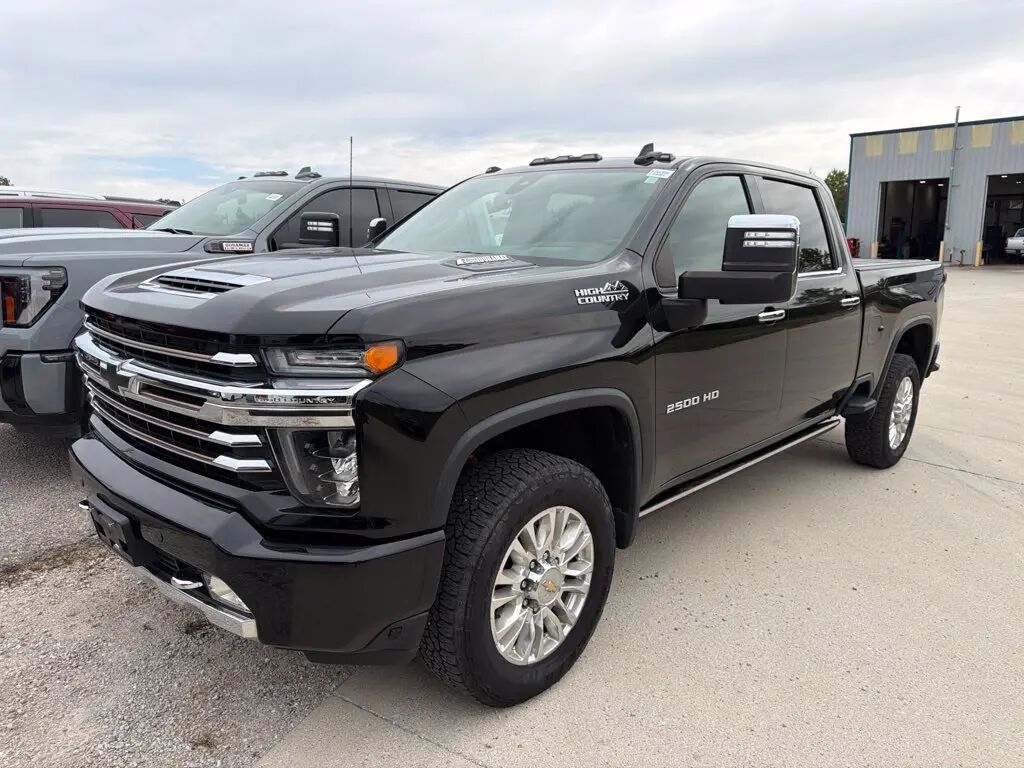 2022 Chevrolet Silverado 2500HD High Country — photo 1 of 13