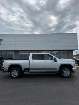 2022 Chevrolet Silverado 2500HD High Country — photo 1 of 13