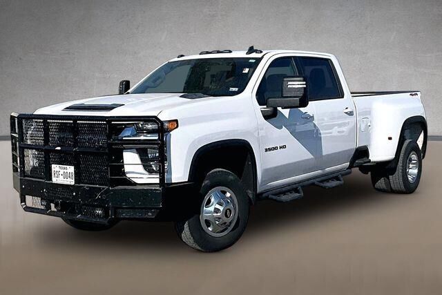2022 Chevrolet Silverado 3500HD LT — photo 1 of 14