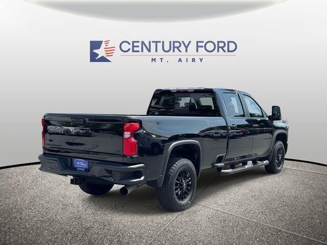 2024 Chevrolet Silverado 3500HD LT — photo 1 of 24
