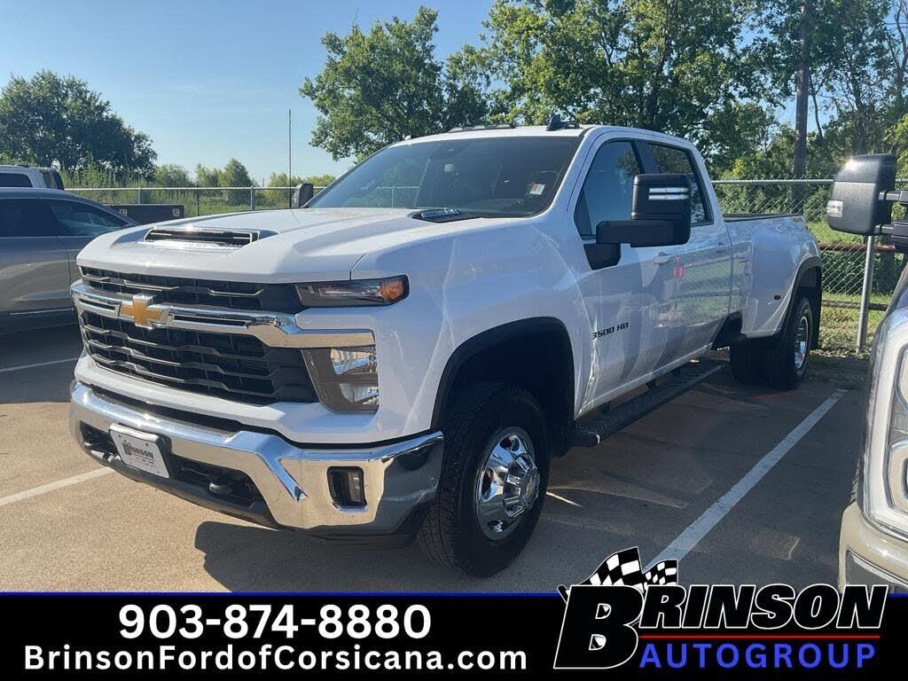 2024 Chevrolet Silverado 3500HD LT — photo 1 of 1