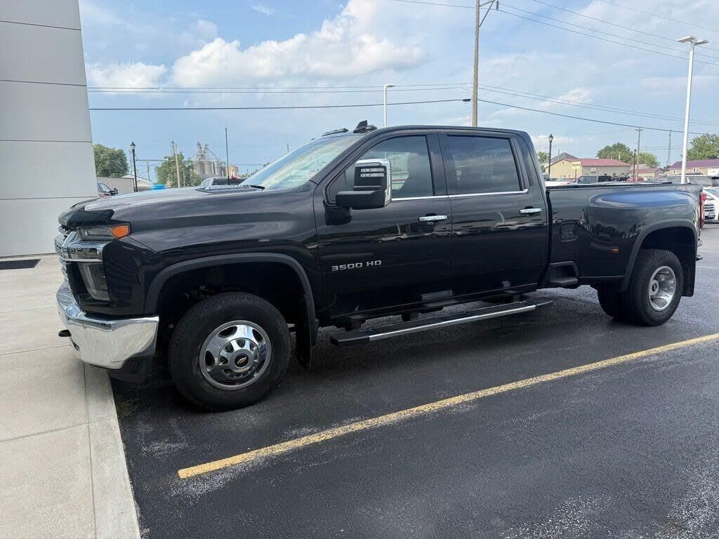 2022 Chevrolet Silverado 3500HD LTZ — photo 1 of 25