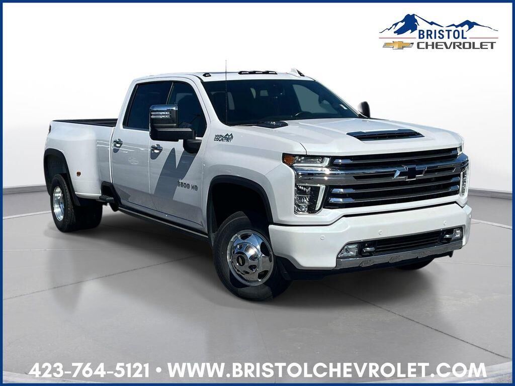2022 Chevrolet Silverado 3500HD High Country — photo 1 of 12