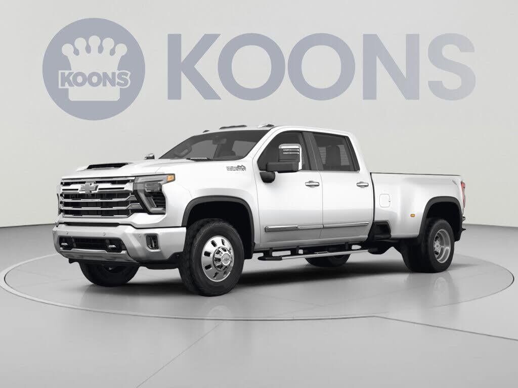 2022 Chevrolet Silverado 3500HD High Country — photo 1 of 3
