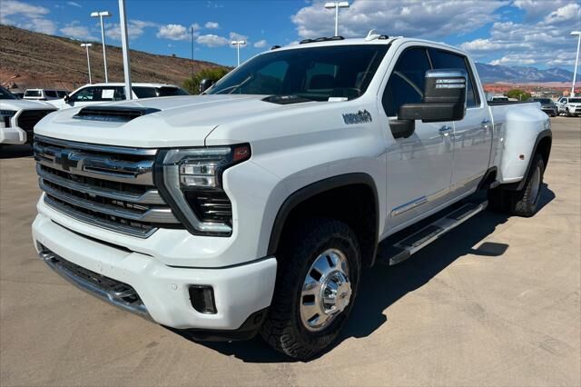 2024 Chevrolet Silverado 3500HD High Country