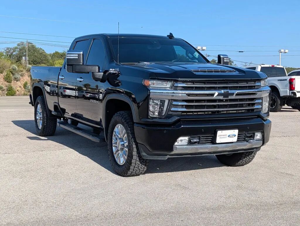2020 Chevrolet Silverado 3500HD High Country — photo 1 of 17