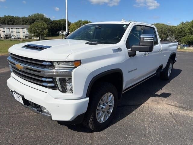 2022 Chevrolet Silverado 3500HD High Country — photo 1 of 14