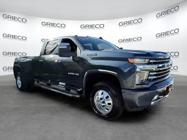 2020 Chevrolet Silverado 3500HD High Country — photo 1 of 28
