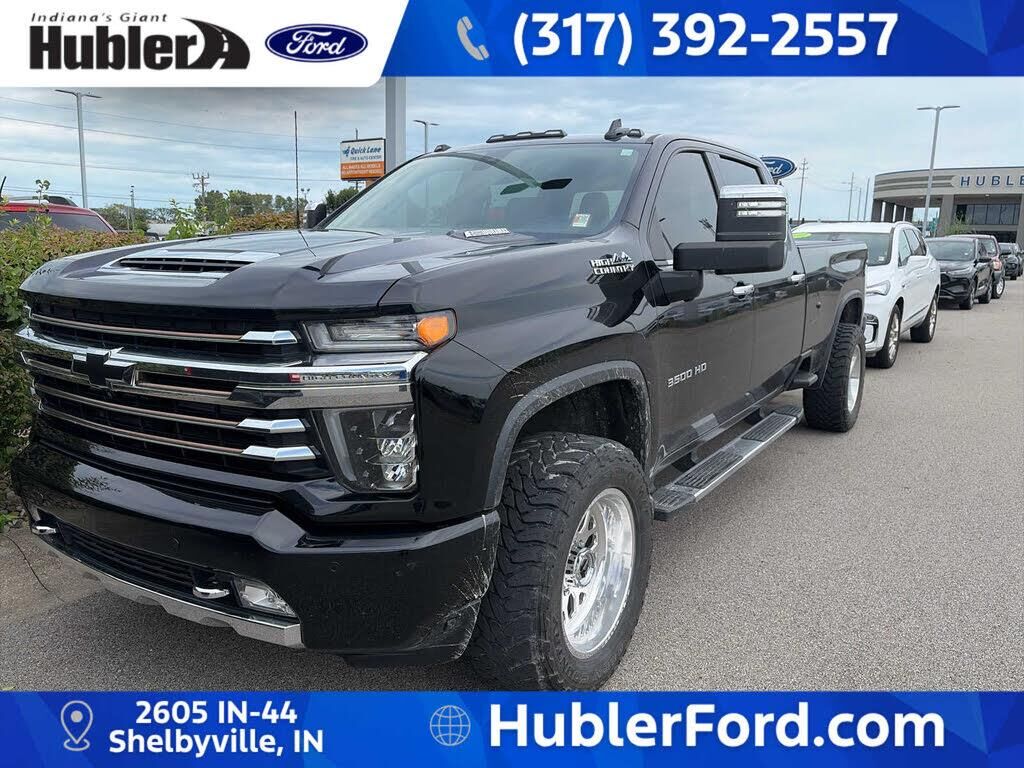2022 Chevrolet Silverado 3500HD High Country — photo 1 of 14