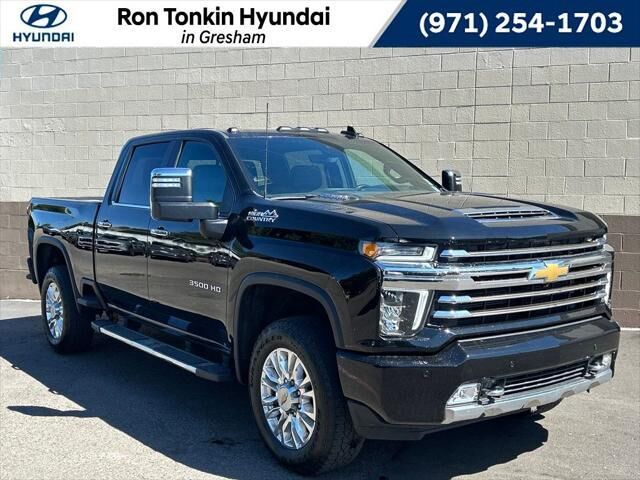2023 Chevrolet Silverado 3500HD High Country — photo 1 of 13
