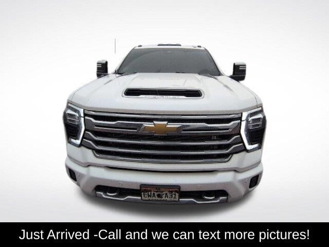 2024 Chevrolet Silverado 3500HD High Country